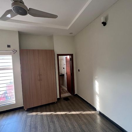 Deluxe King Room In Silverscape Residence Rawalpindi Buitenkant foto
