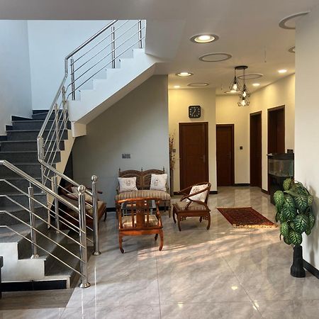 Deluxe King Room In Silverscape Residence Rawalpindi Buitenkant foto