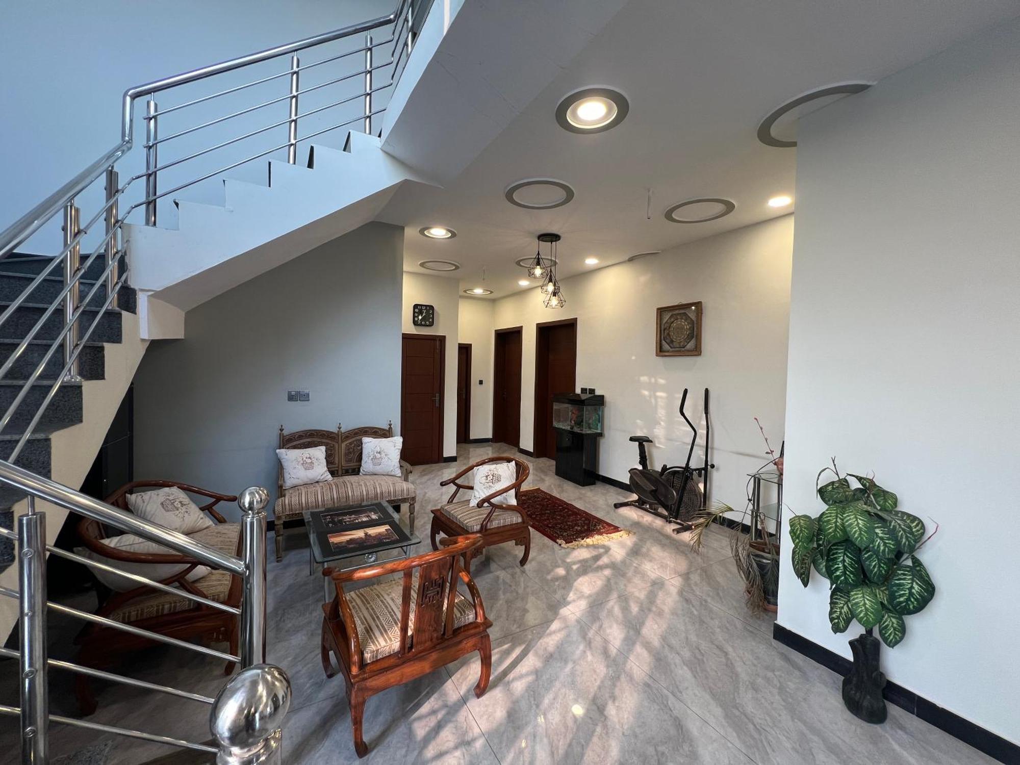 Deluxe King Room In Silverscape Residence Rawalpindi Buitenkant foto